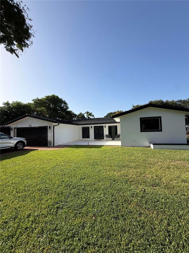 6901 S Miami Lakeway S , Miami Lakes, FL 33014 Photo
