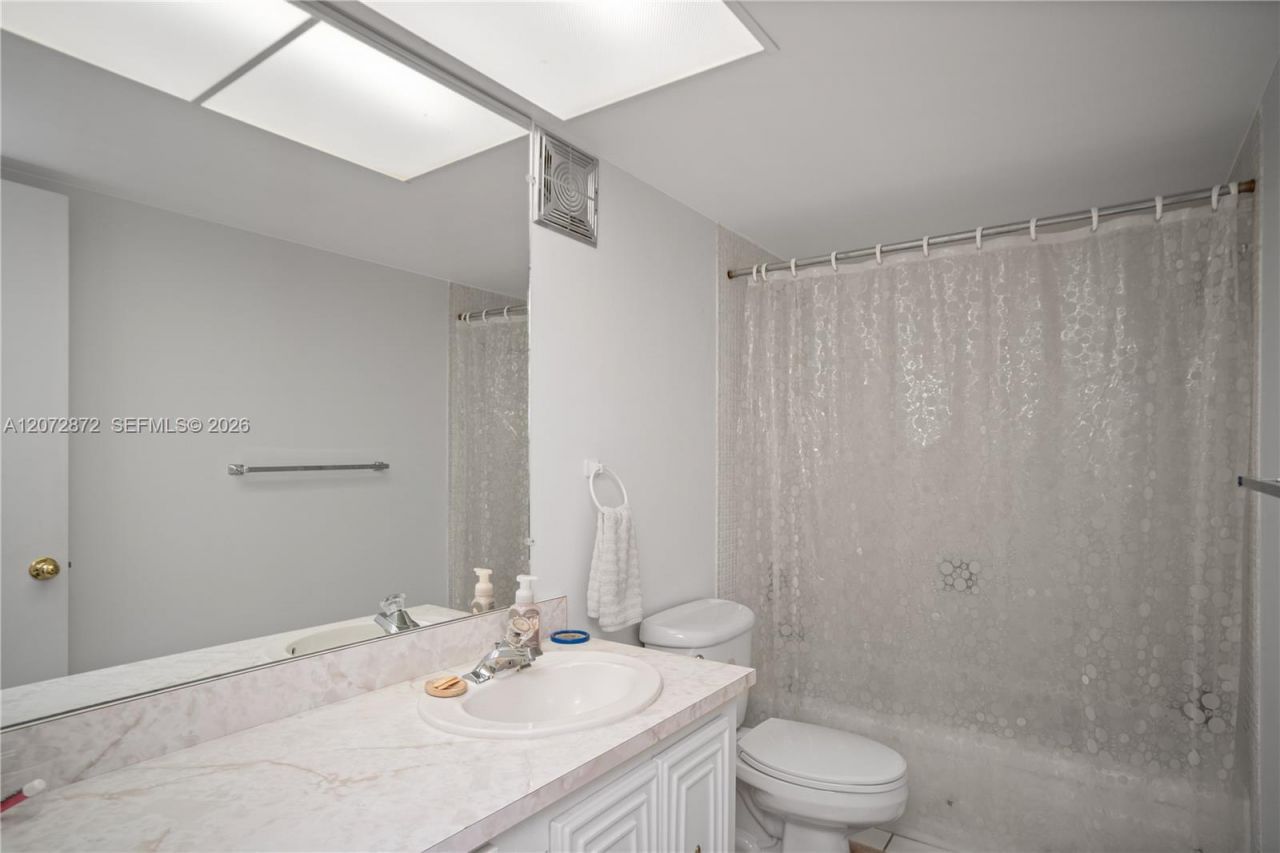 380 NW 69th Ave , Unit 205, Plantation, FL 33317 Photo