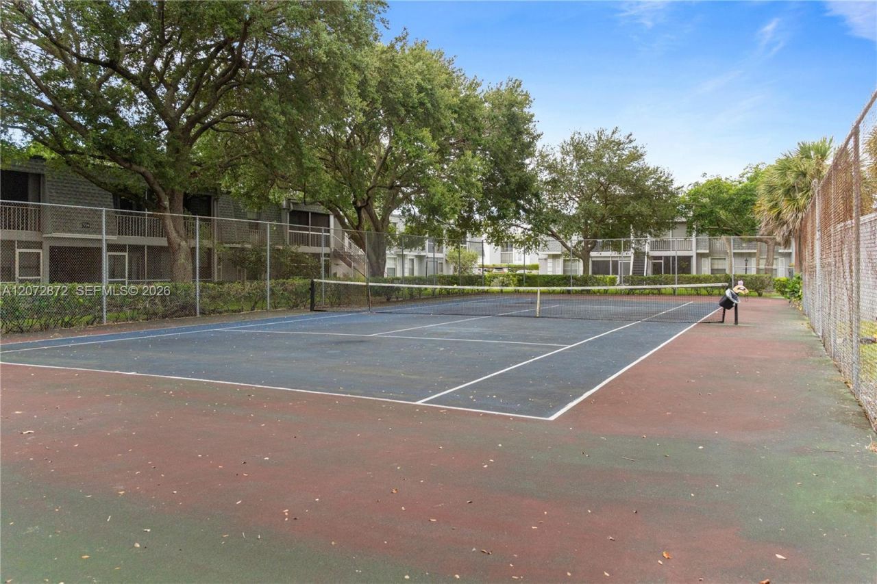 380 NW 69th Ave , Unit 205, Plantation, FL 33317 Photo