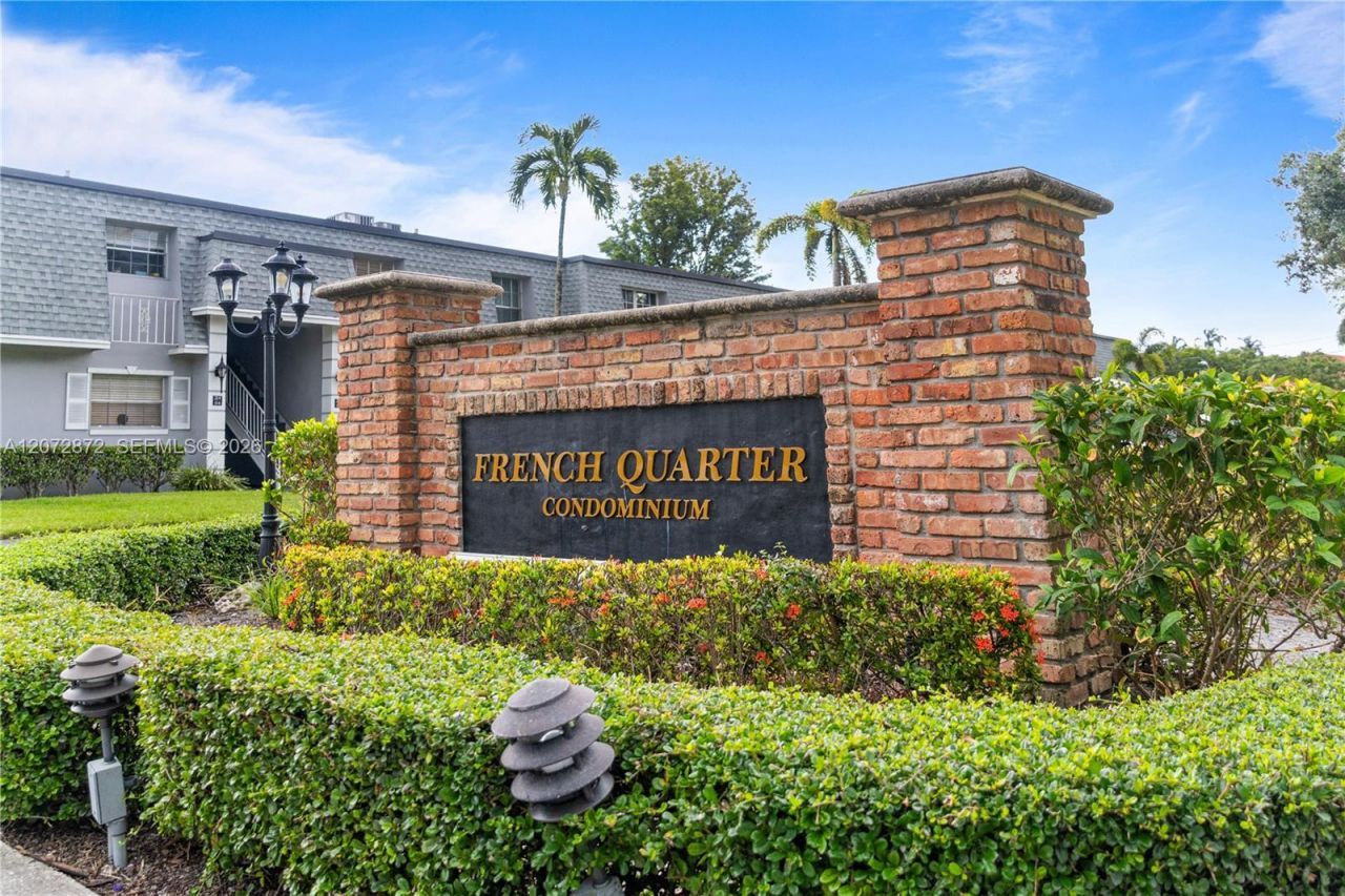 380 NW 69th Ave , Unit 205, Plantation, FL 33317 Photo