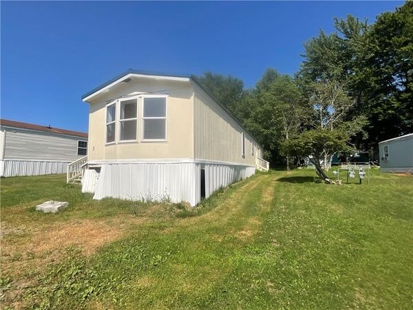 956 Middle Road , Oswego, NY 13126