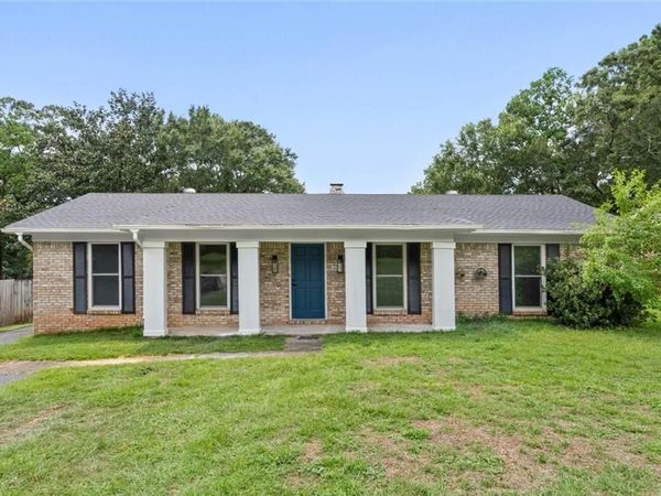 2612 East Road, Mobile, AL 36693