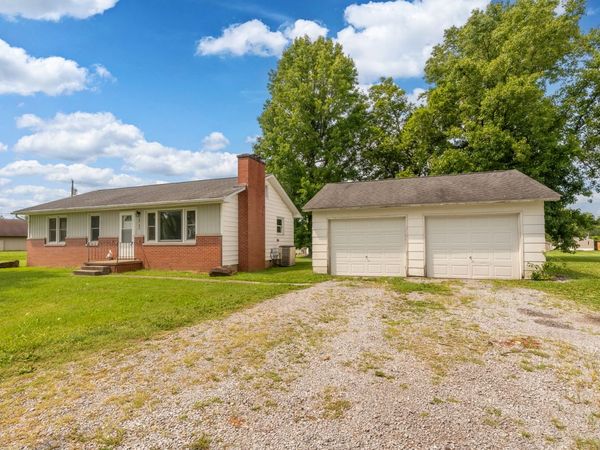 6793 Giant City Road , Carbondale, IL 62902