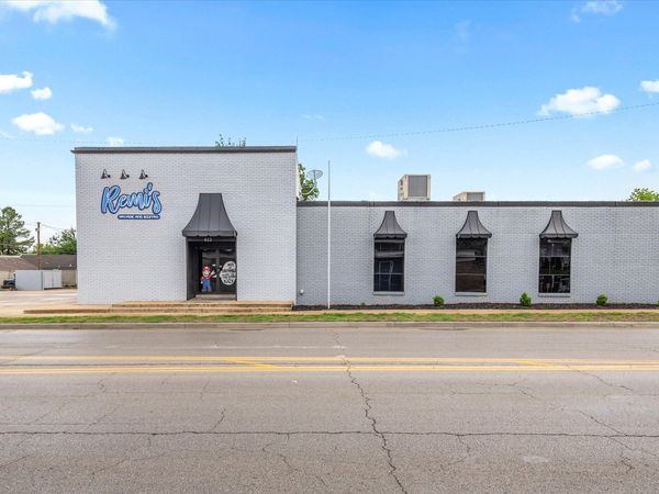 622 SE Frank Phillips Boulevard , Bartlesville, OK 74003