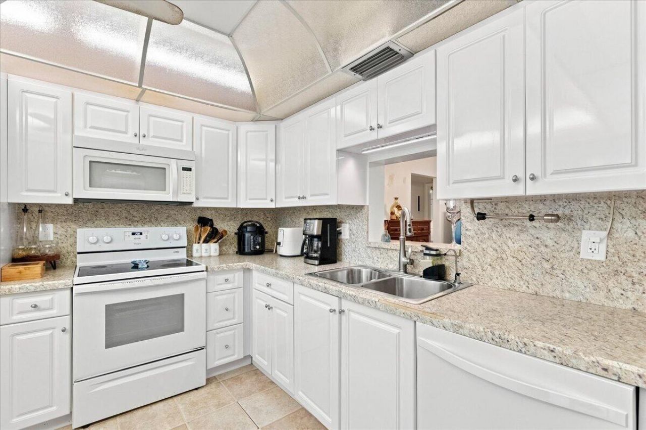 2304 Lucaya Lane, Unit C1, Coconut Creek, FL 33066 Photo