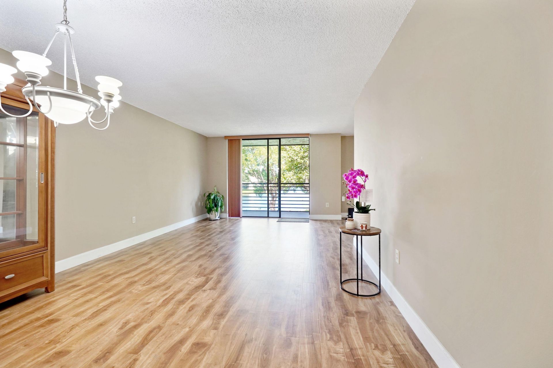 901 Colony Point Circle, Unit 207, Pembroke Pines, FL 33026 Photo