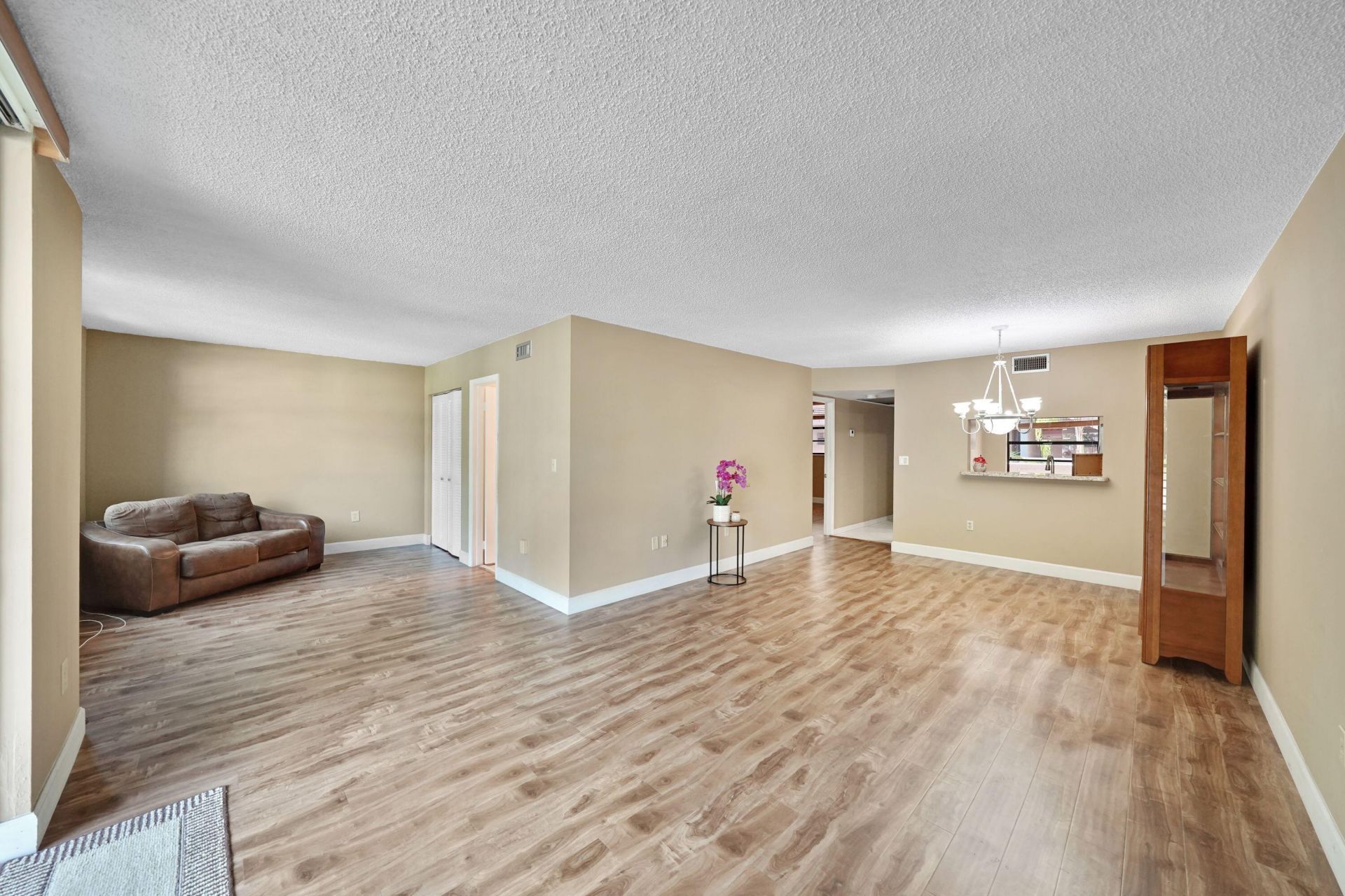 901 Colony Point Circle, Unit 207, Pembroke Pines, FL 33026 Photo