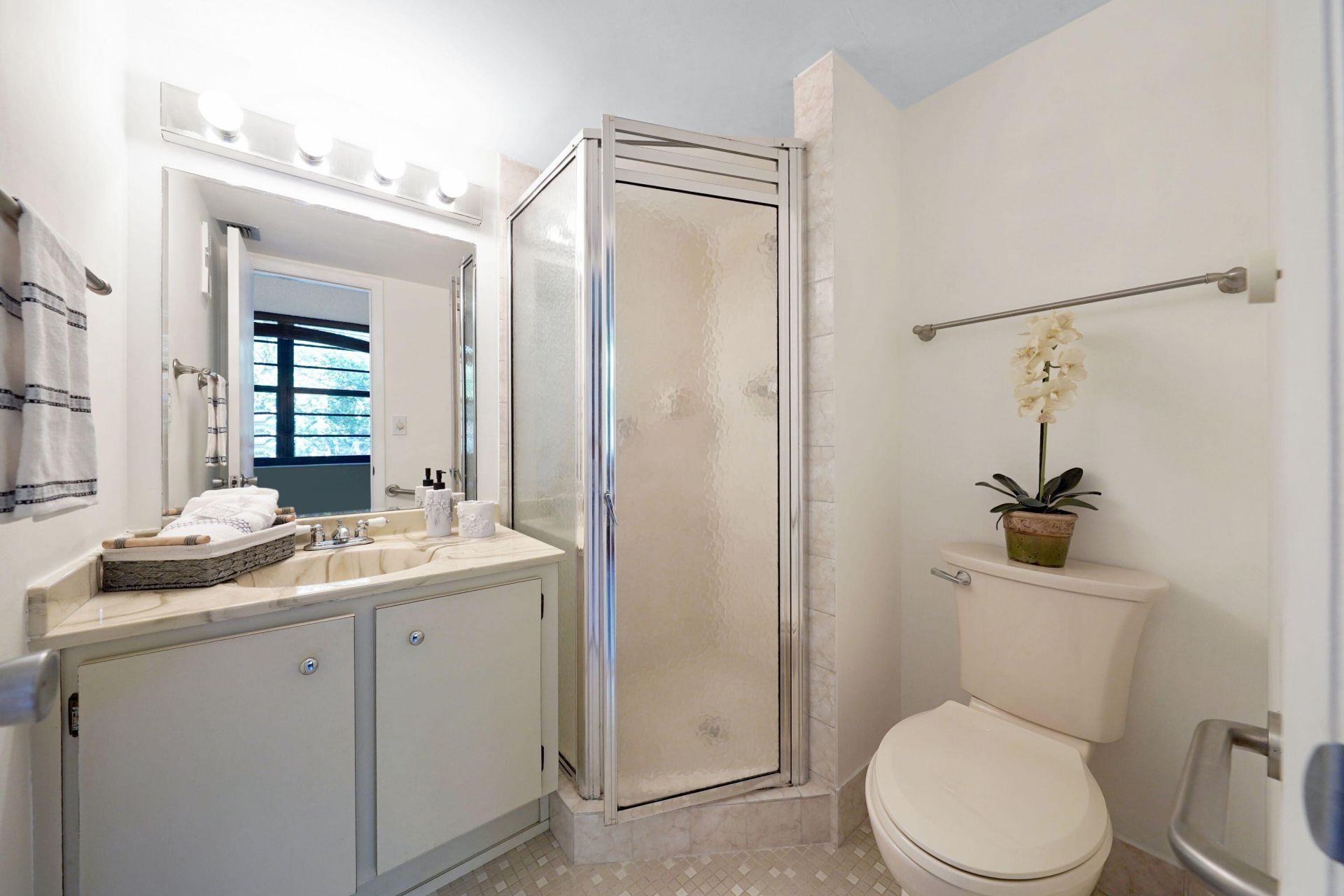 901 Colony Point Circle, Unit 207, Pembroke Pines, FL 33026 Photo