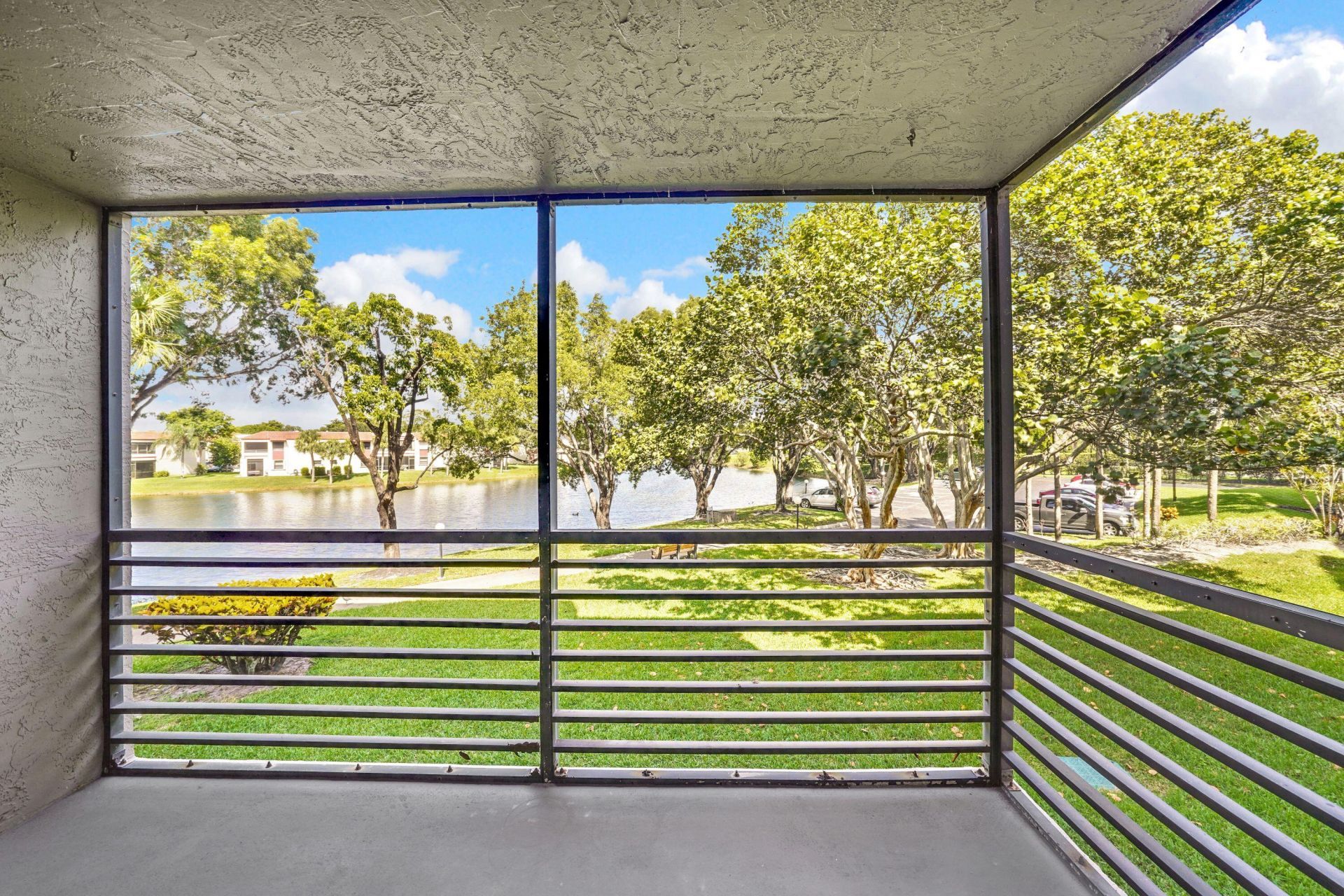 901 Colony Point Circle, Unit 207, Pembroke Pines, FL 33026 Photo