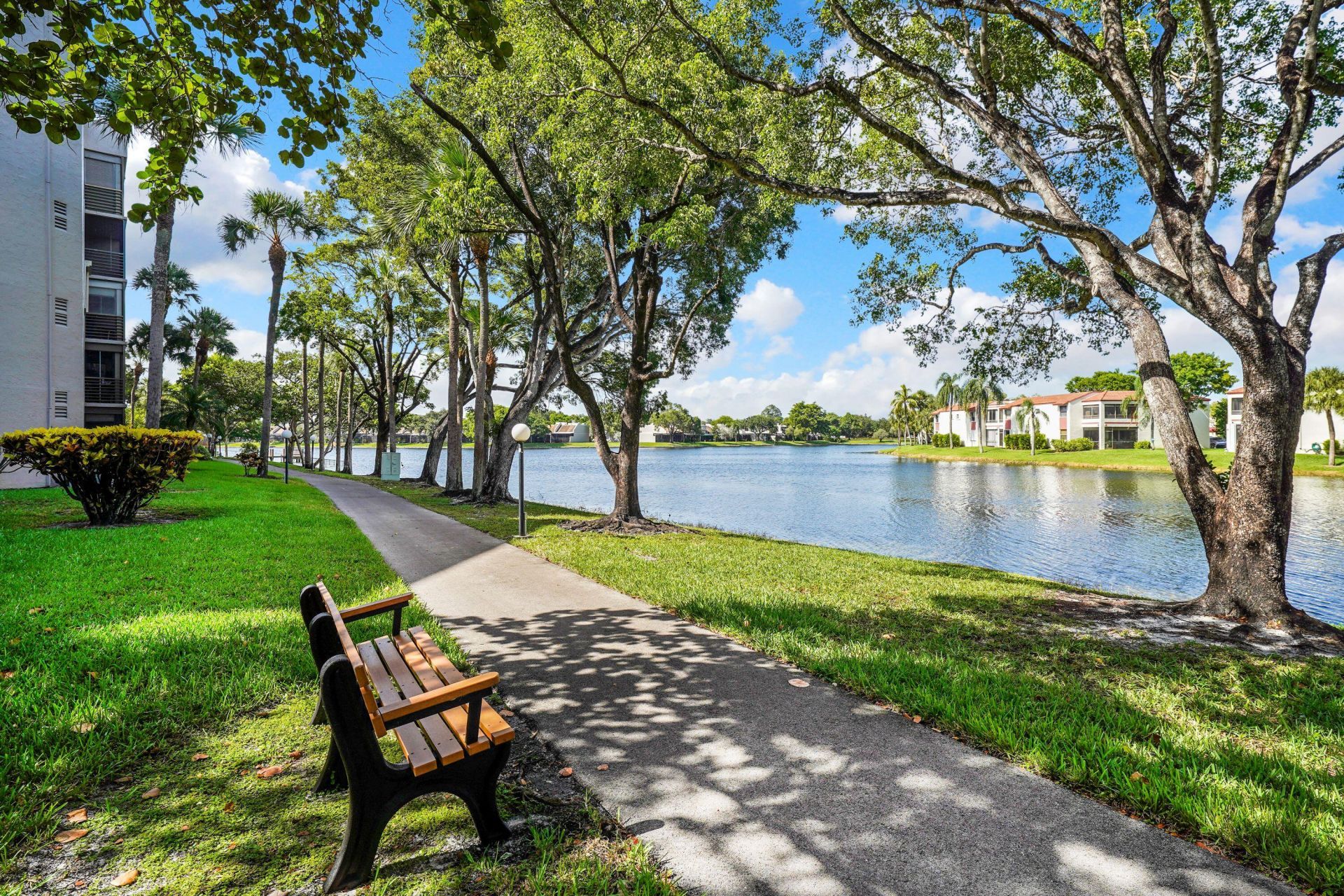 901 Colony Point Circle, Unit 207, Pembroke Pines, FL 33026 Photo