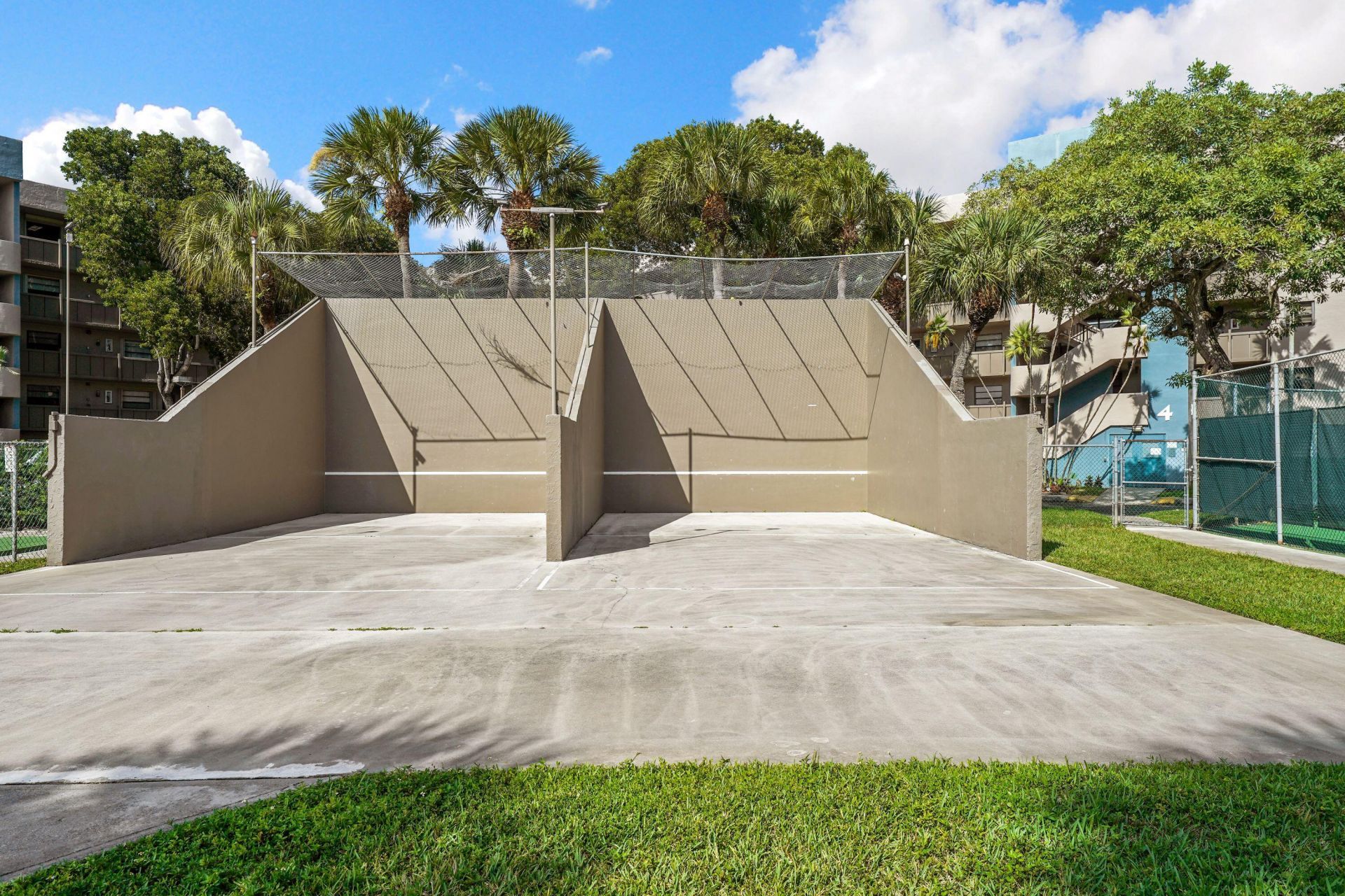 901 Colony Point Circle, Unit 207, Pembroke Pines, FL 33026 Photo