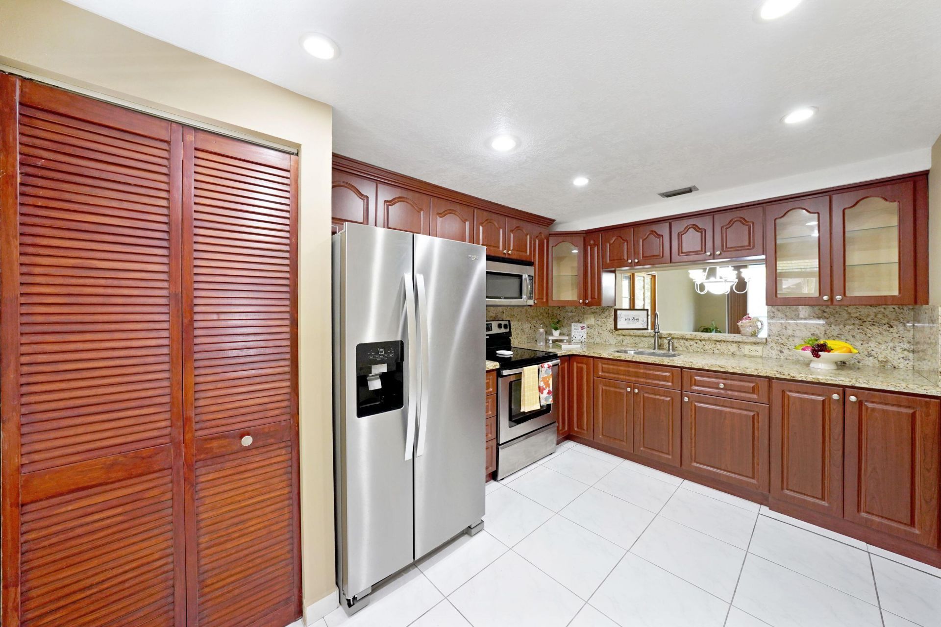 901 Colony Point Circle, Unit 207, Pembroke Pines, FL 33026 Photo