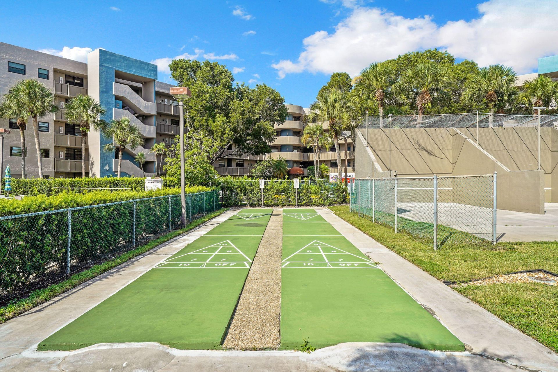 901 Colony Point Circle, Unit 207, Pembroke Pines, FL 33026 Photo