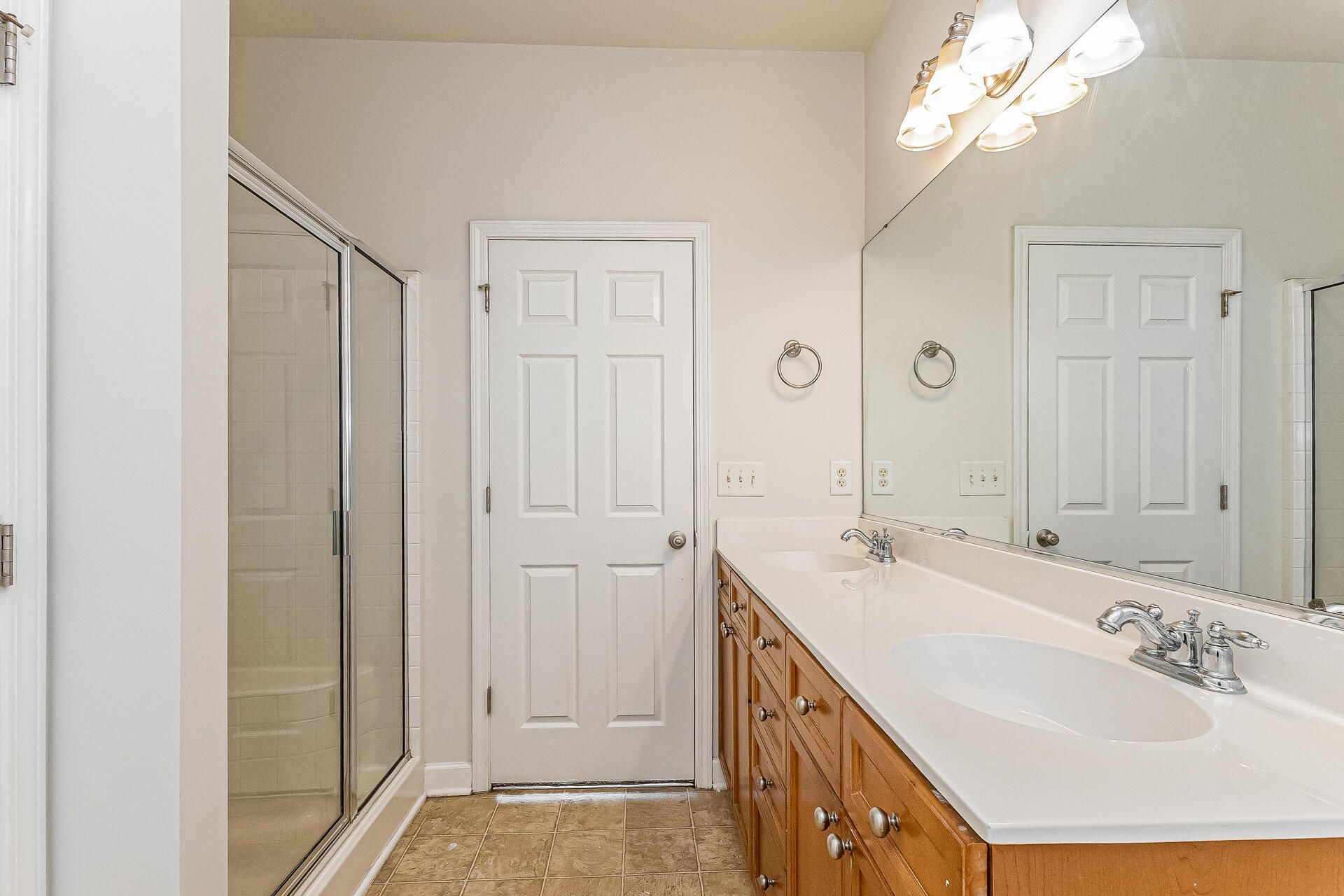 1019 Sterling Lane Photo 12
