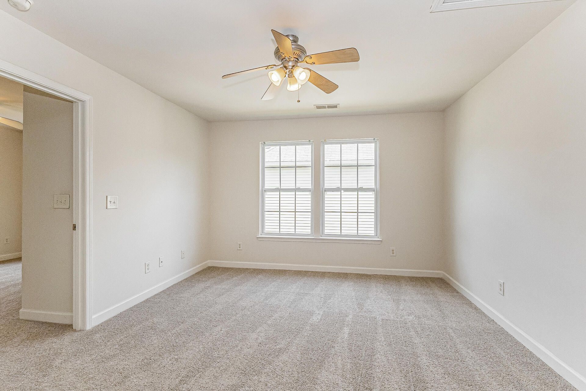 1019 Sterling Lane Photo 13