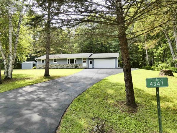 4347 SANDY LANE, Suamico, WI 54173