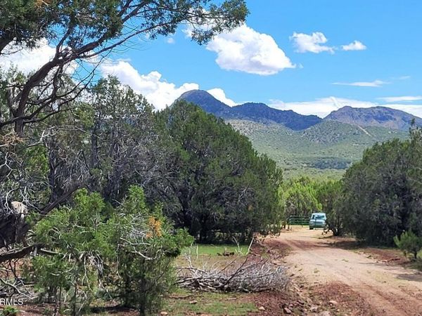 13664 Round Mountain Expressway, Williams, AZ 86046