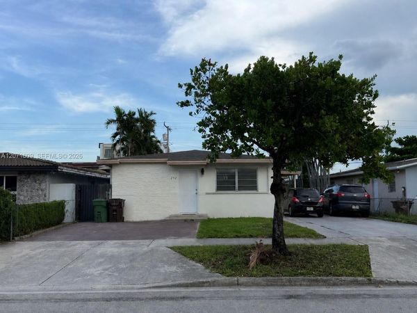 Unit 252, Hialeah, FL 33010