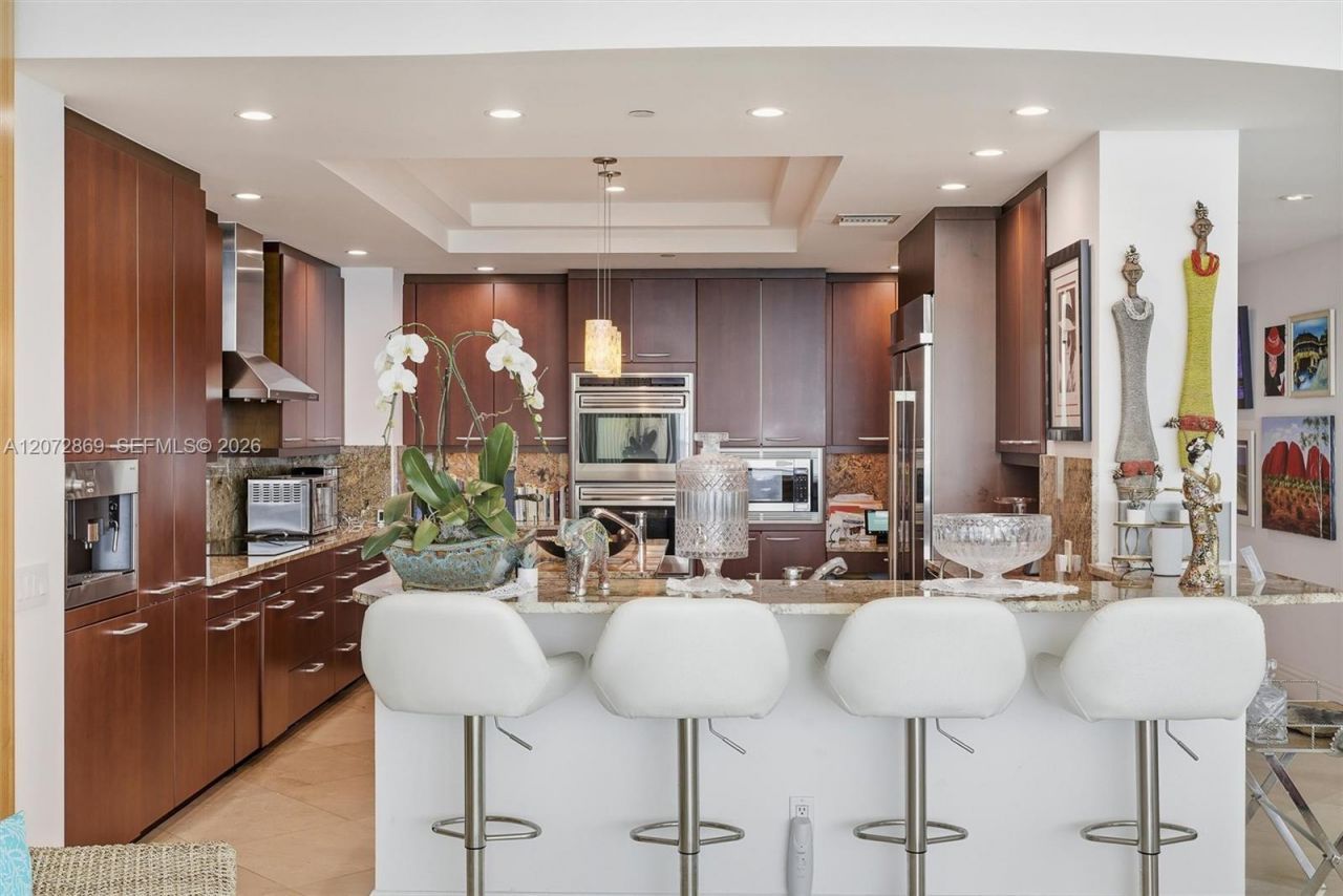 10295 Collins Ave, Unit 2207, Bal Harbour, FL 33154 Photo