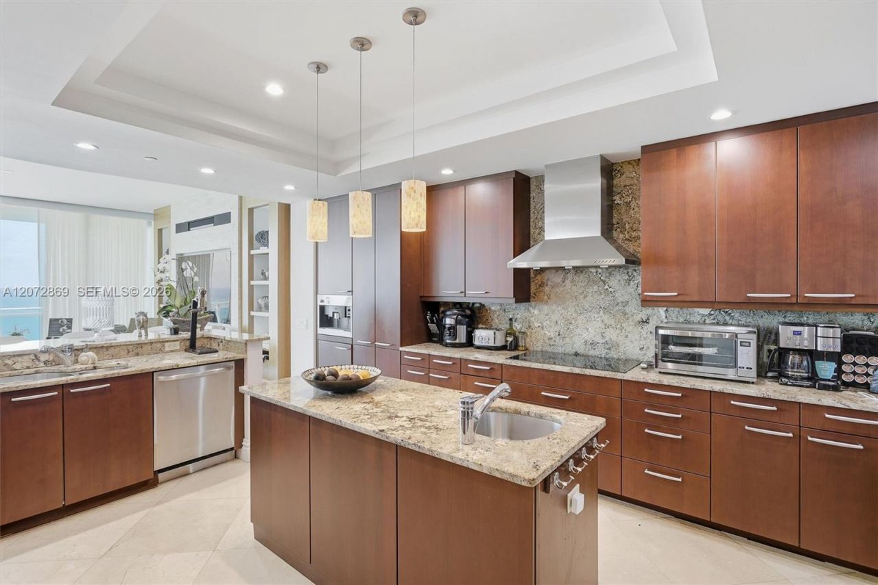 10295 Collins Ave, Unit 2207, Bal Harbour, FL 33154 Photo