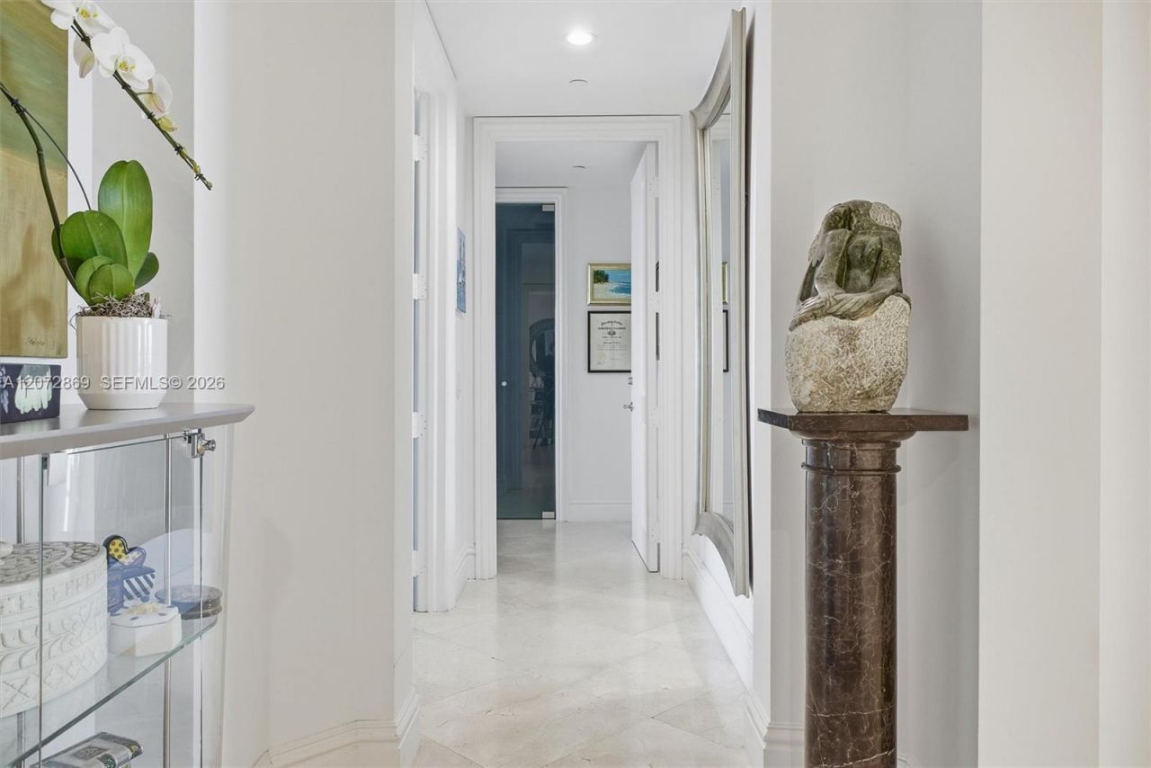 10295 Collins Ave, Unit 2207, Bal Harbour, FL 33154 Photo