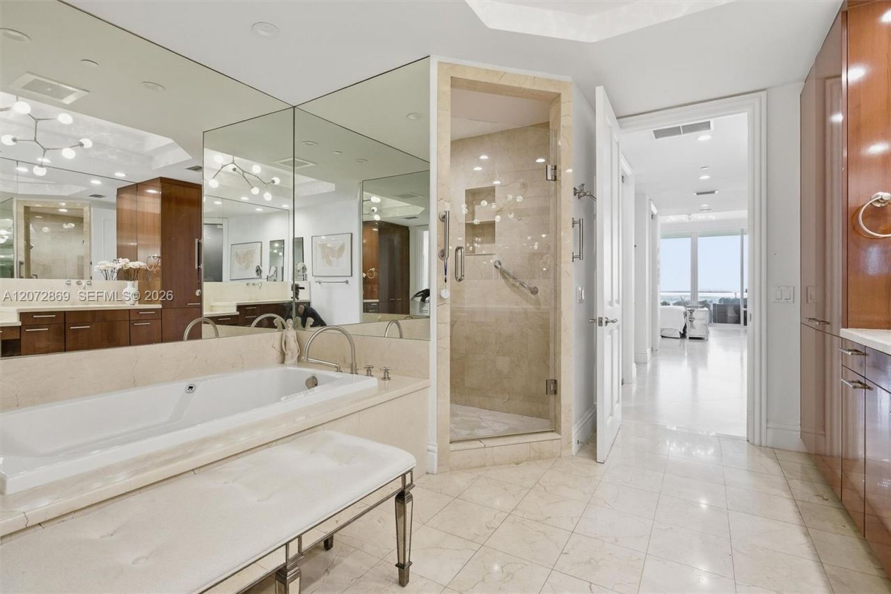 10295 Collins Ave, Unit 2207, Bal Harbour, FL 33154 Photo