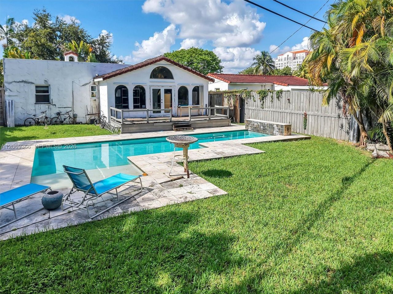 3605 SW 18th Ter, Miami, FL 33145 Photo