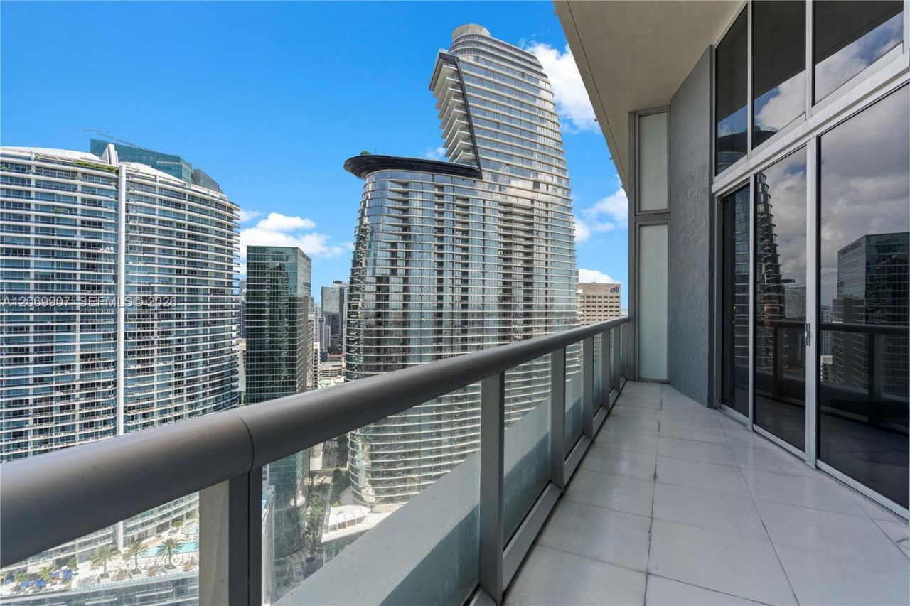465 Brickell Ave , Unit 4106, Miami, FL 33131 Photo