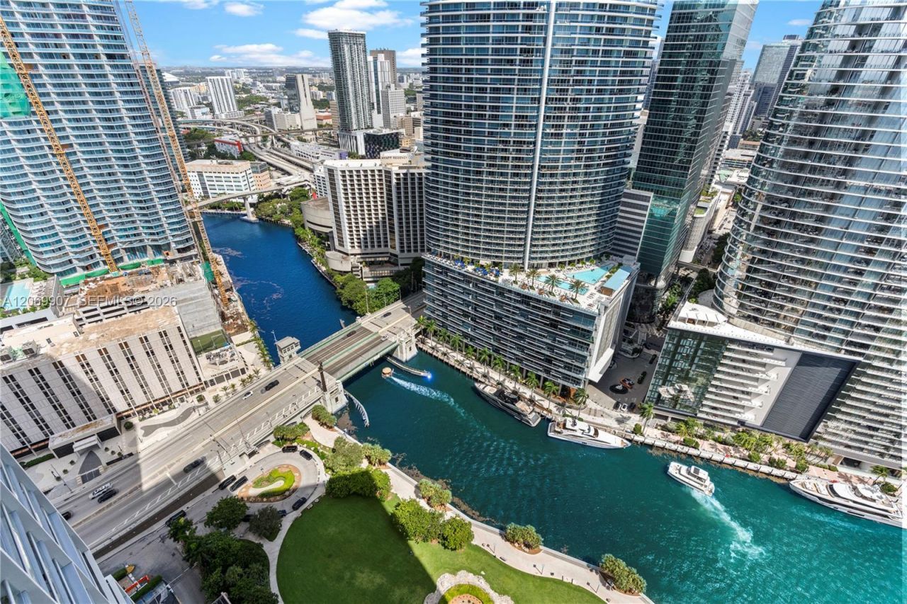 465 Brickell Ave , Unit 4106, Miami, FL 33131 Photo
