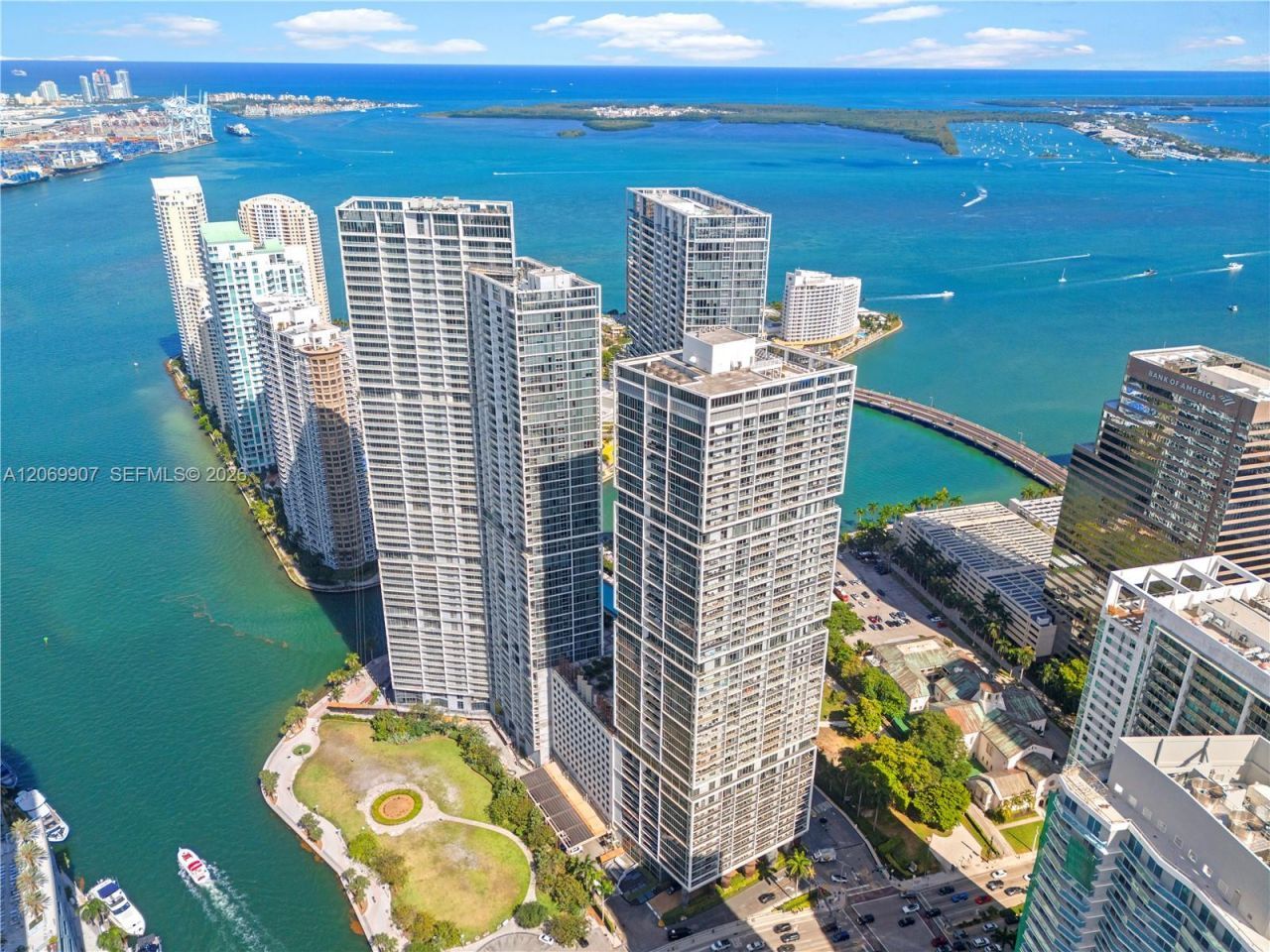 465 Brickell Ave , Unit 4106, Miami, FL 33131 Photo