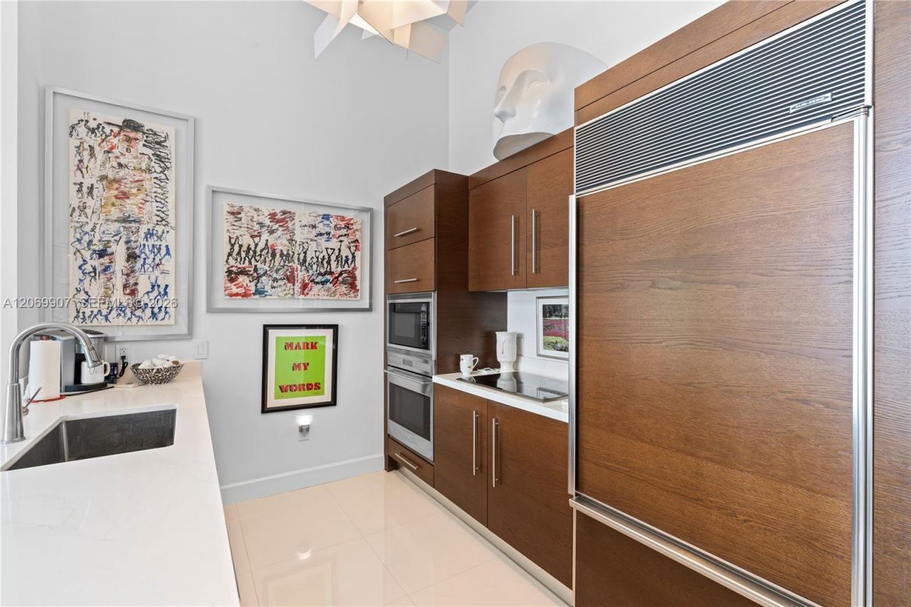 465 Brickell Ave , Unit 4106, Miami, FL 33131 Photo