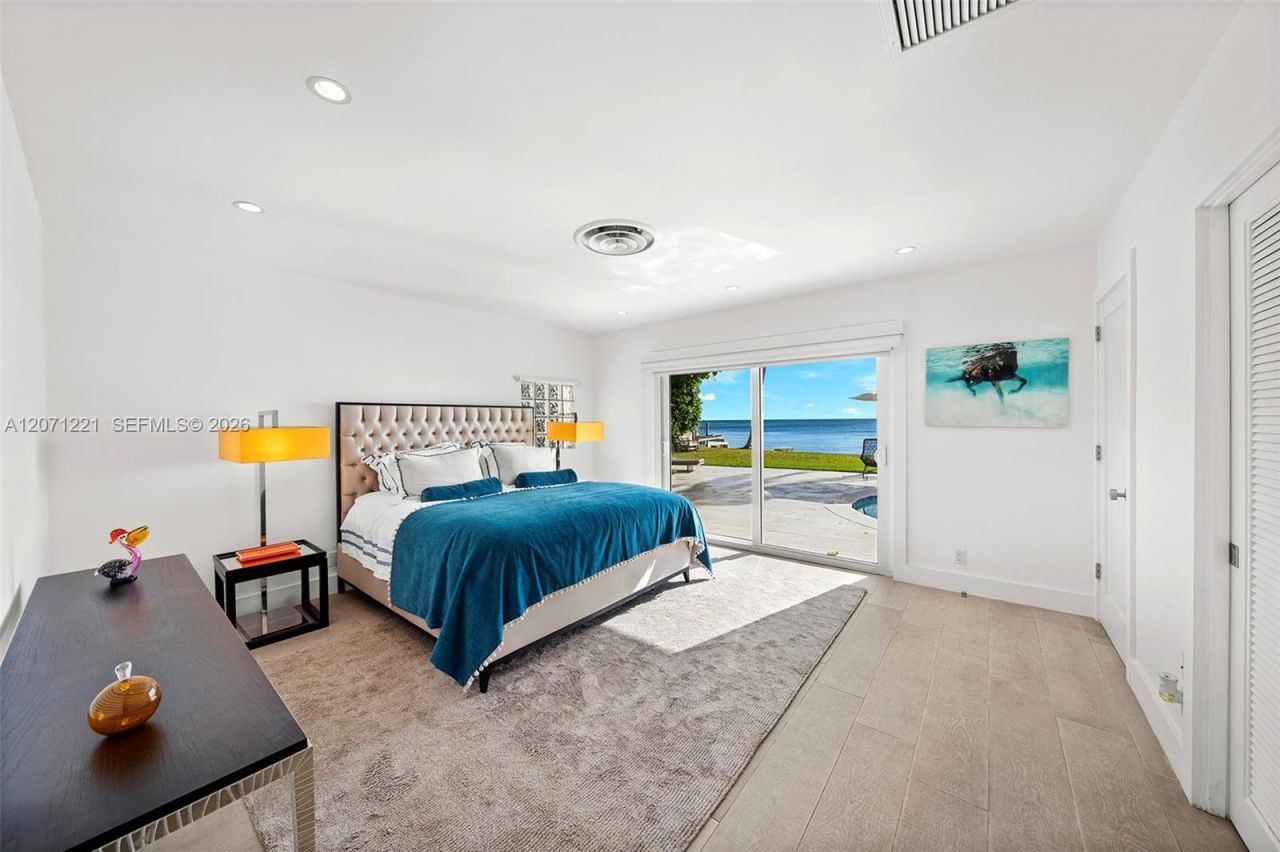 520 S Mashta Dr , Key Biscayne, FL 33149 Photo