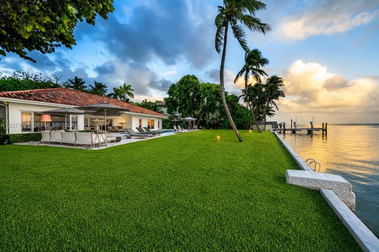 520 S Mashta Dr , Key Biscayne, FL 33149 Photo