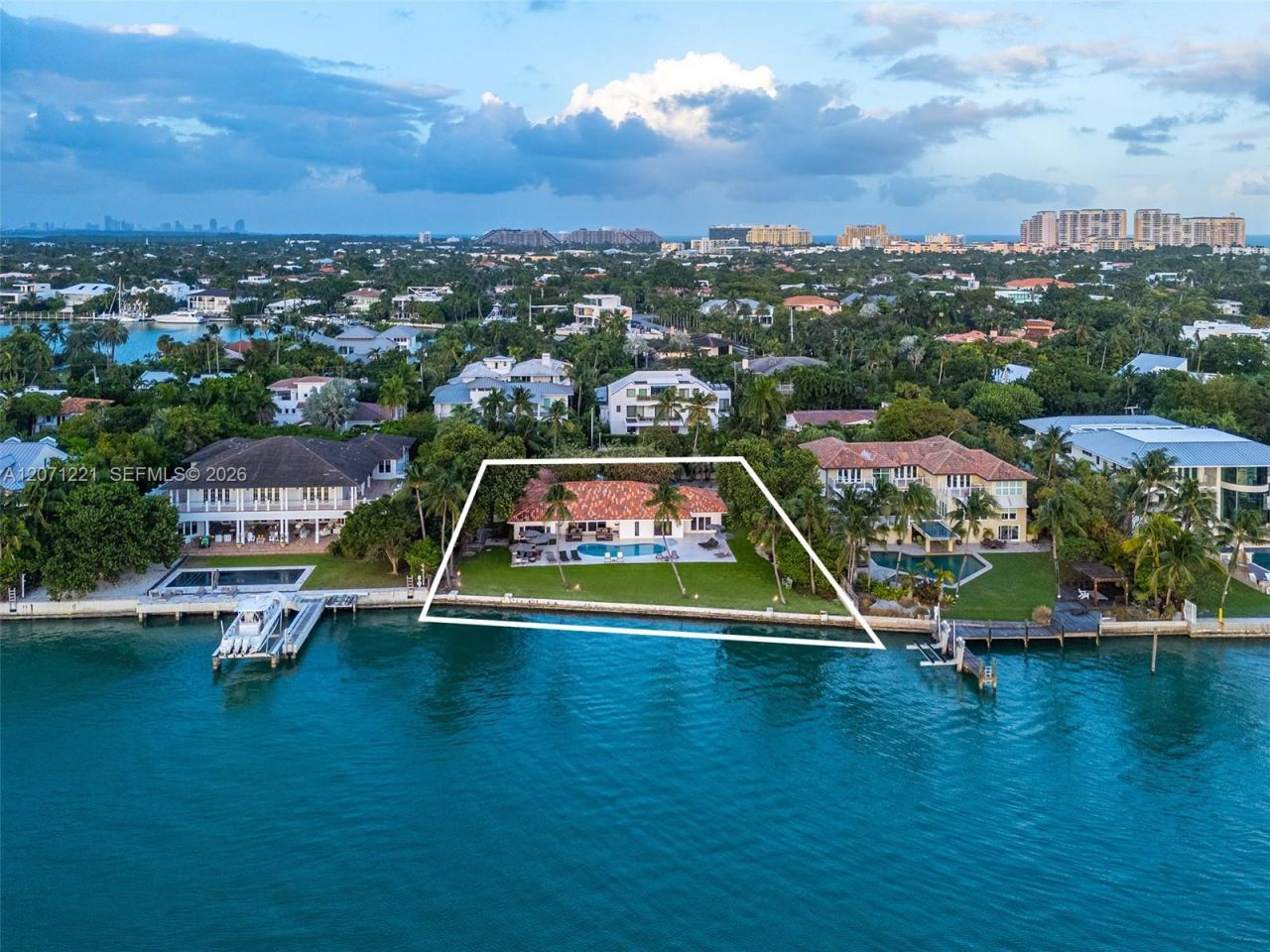520 S Mashta Dr , Key Biscayne, FL 33149 Photo