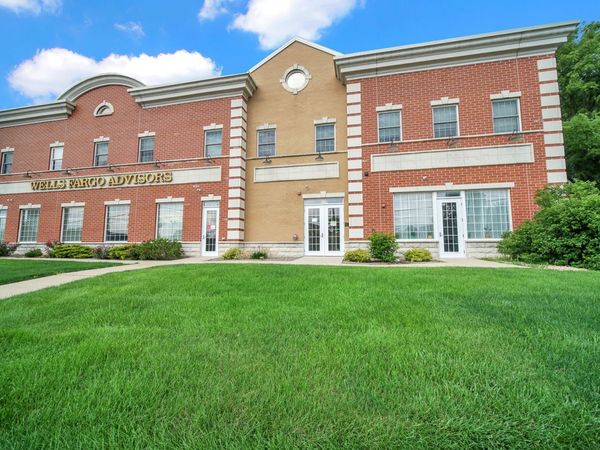 232 NW Main Street, Bourbonnais, IL 60914