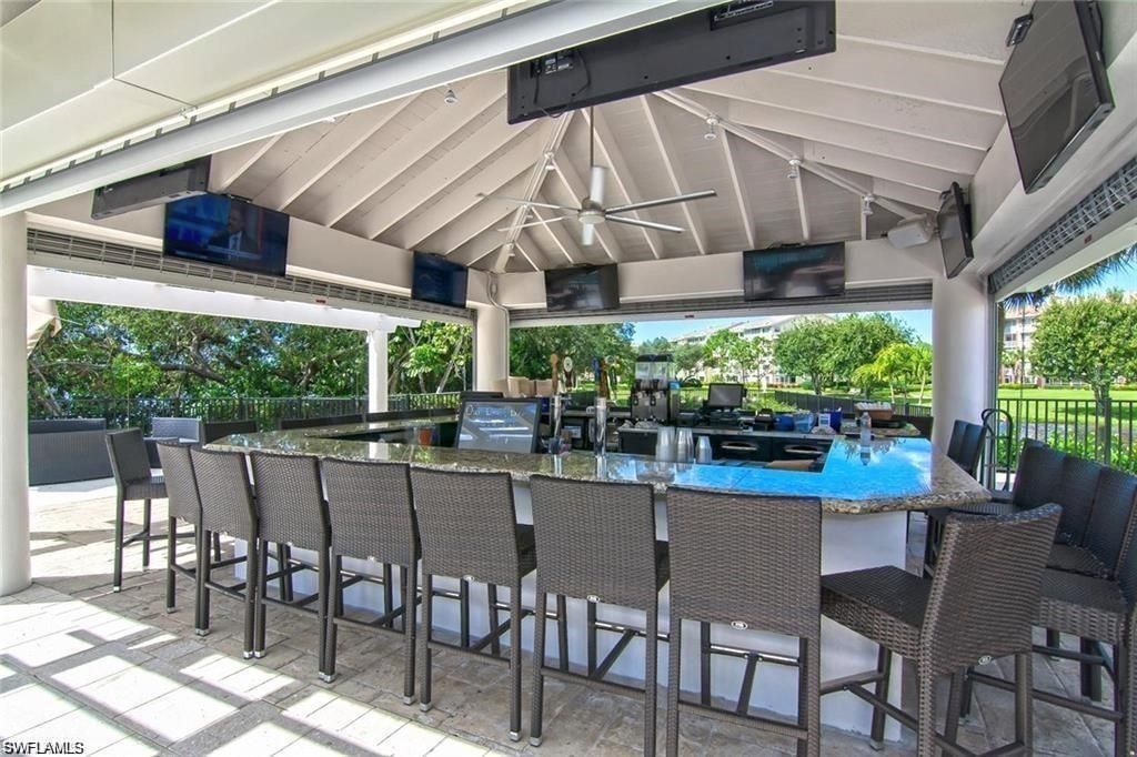 661 Wiggins Lake Dr, Unit 201, Naples, FL 34110 Photo