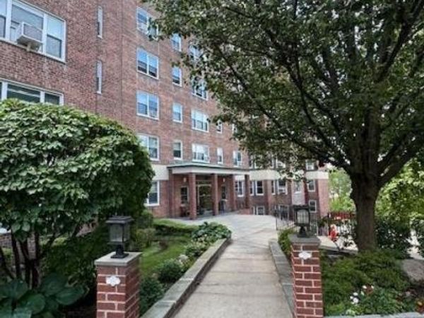 280 Collins Avenue, Unit 1A, Mount Vernon, NY 10552