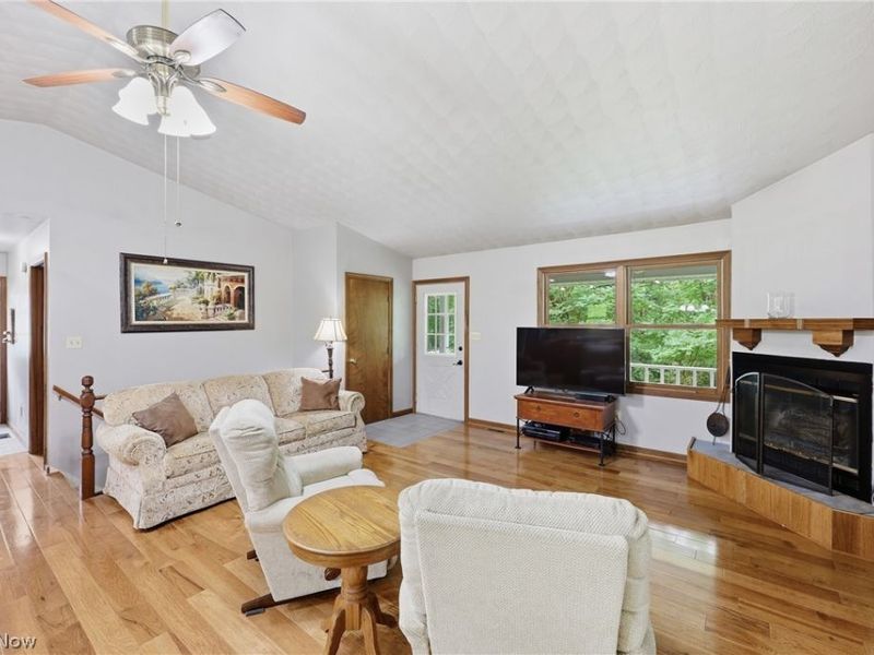 1550 Pinkerton Lane, Zanesville, OH 43701 Photo 6