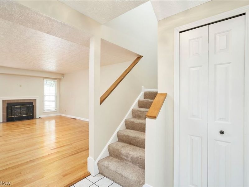 7149 W Cross Creek Trail, Brecksville, OH 44141 Photo 3