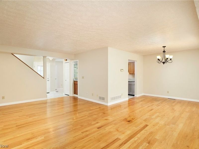 7149 W Cross Creek Trail, Brecksville, OH 44141 Photo 5