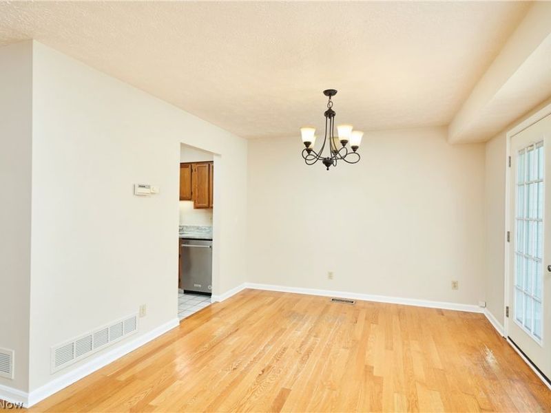 7149 W Cross Creek Trail, Brecksville, OH 44141 Photo 6