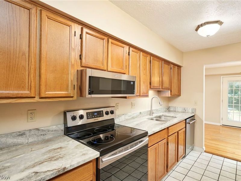 7149 W Cross Creek Trail, Brecksville, OH 44141 Photo 7