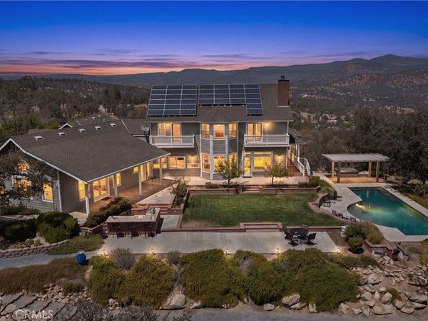 42158 John Muir Drive, Coarsegold, CA 93614