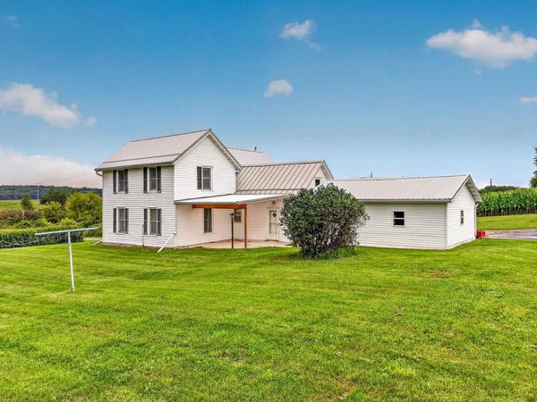 5594 Cherry Lane, Marshall, WI 53558