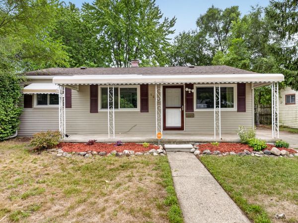 1260 Candlewood Lane, Ypsilanti, MI 48198