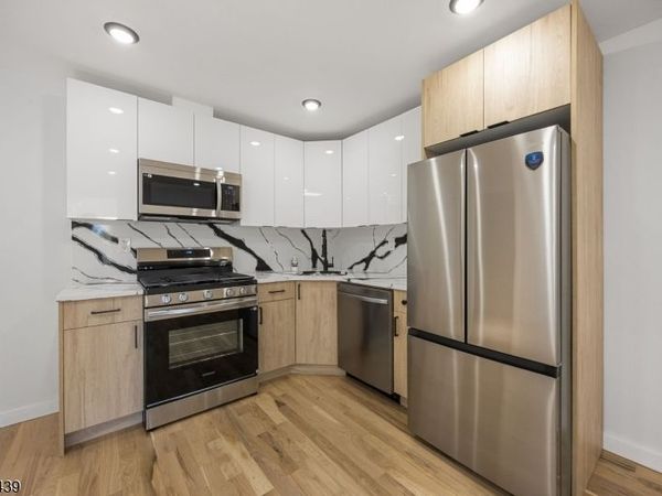294 Hoboken Ave, Unit 3, Jersey, NJ 07306