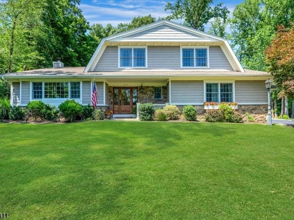 9 OLD SMALLEYTOWN ROAD, Warren, NJ 07059