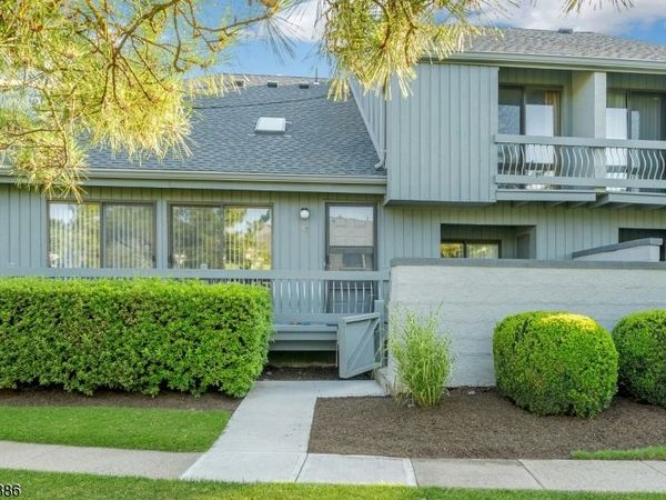 148 Linda Ln, Edison, NJ 08820
