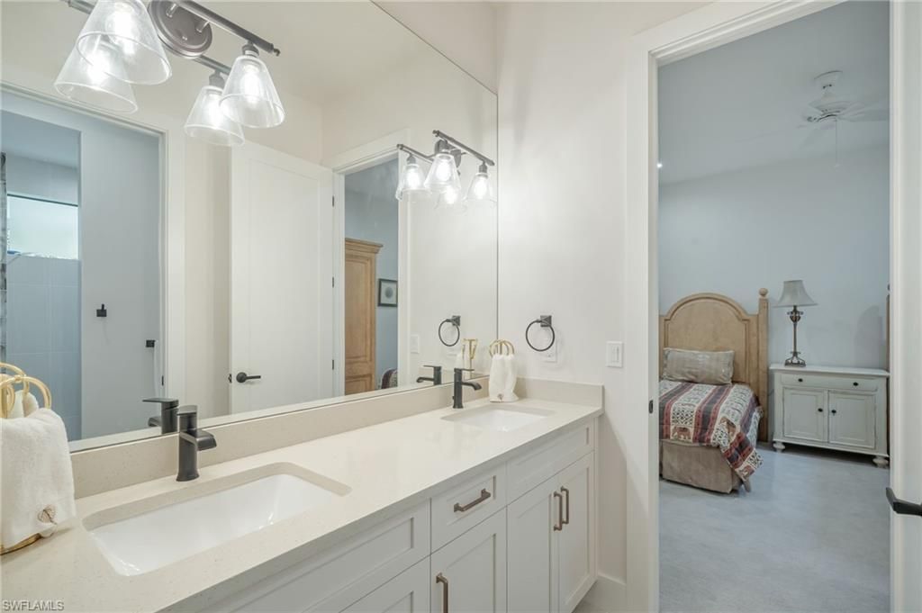 2943 Coco Lakes Dr , Naples, FL 34105 Photo