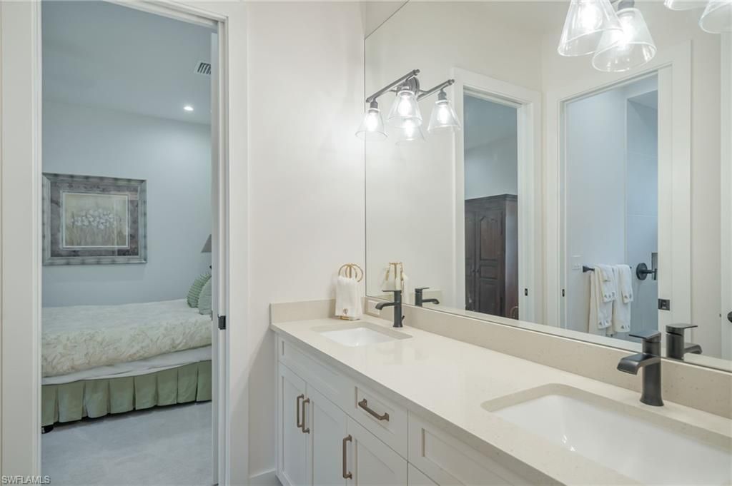 2943 Coco Lakes Dr , Naples, FL 34105 Photo